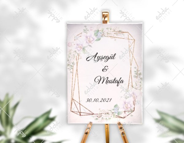 Gold Çizgili Çiçekli Karşılama Panosu